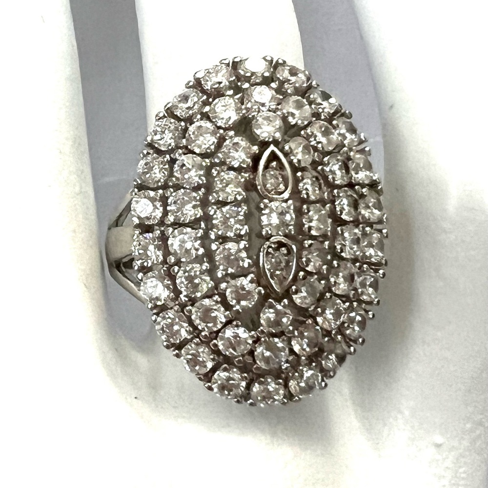 Grace Kelly 🆕Silver Size 8 Swarovski Crystals reproduction ring in red clamshell